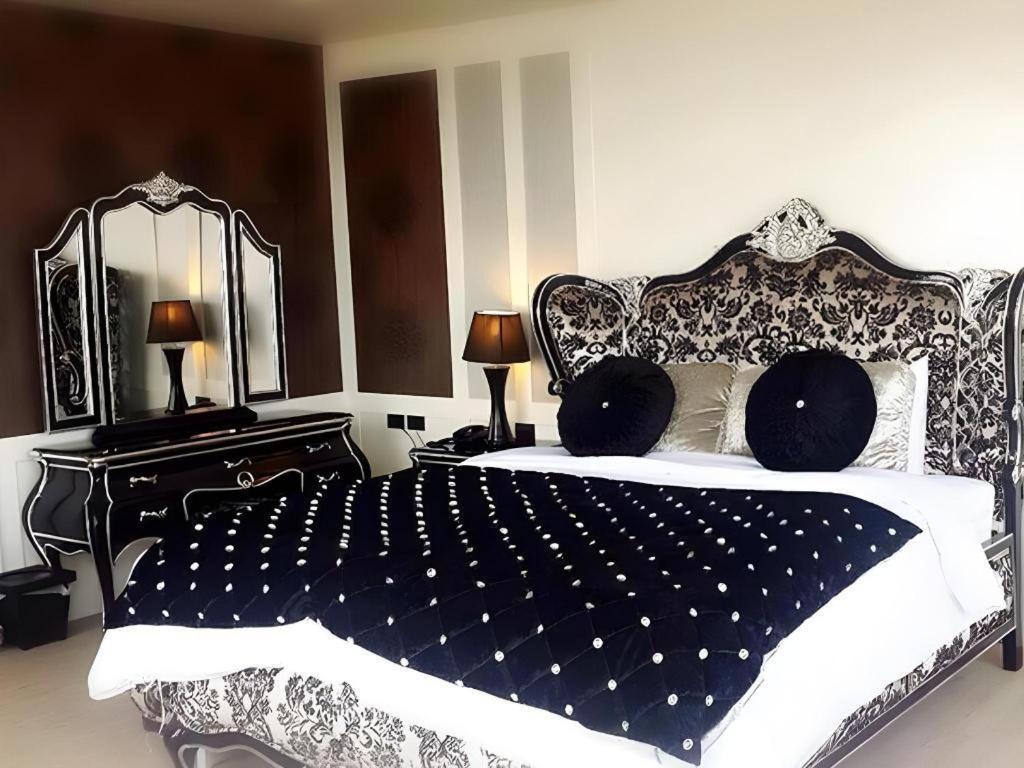 Alvarez Hotel Buriram Exteriér fotografie