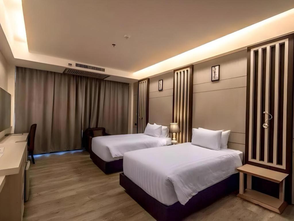 Alvarez Hotel Buriram Exteriér fotografie