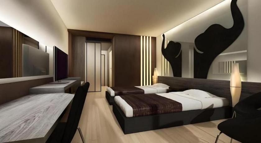 Alvarez Hotel Buriram Exteriér fotografie