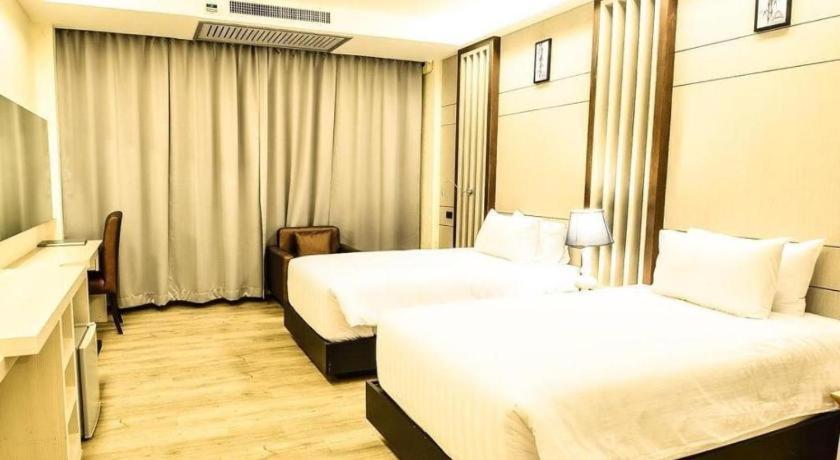 Alvarez Hotel Buriram Exteriér fotografie