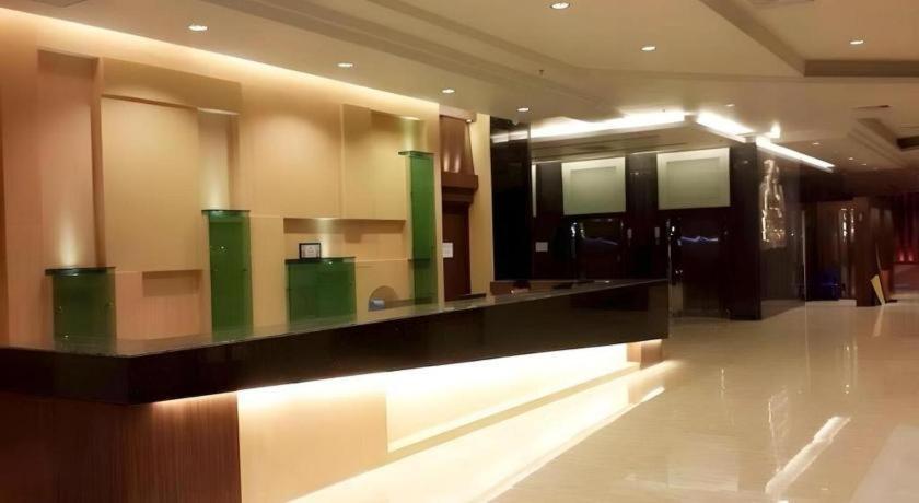 Alvarez Hotel Buriram Exteriér fotografie